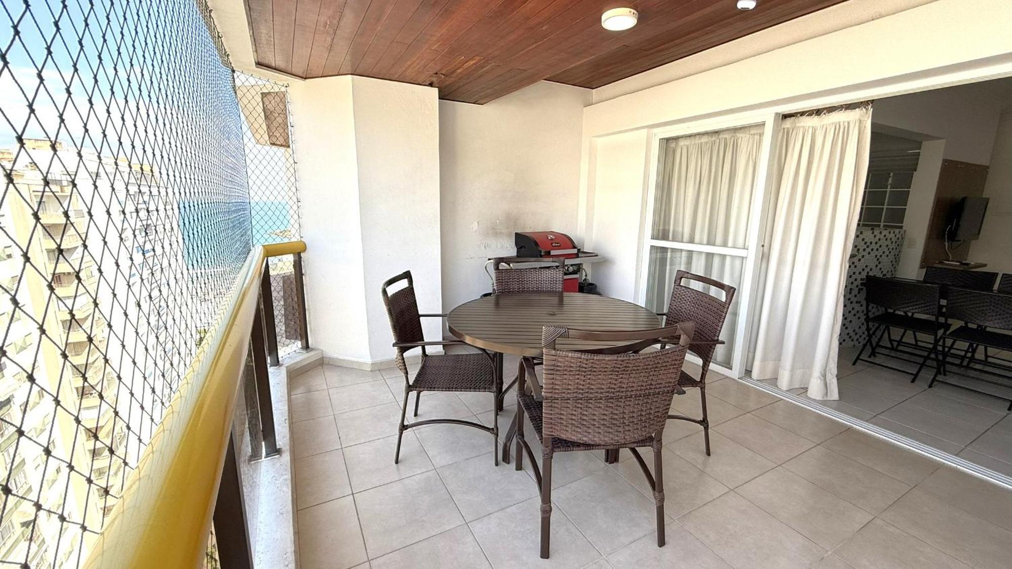 Flat A 1 Quadra Da Praia Das Pitangueiras - Ar Condicionado - 6 Pessoas 과루자 외부 사진